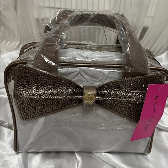 “Betsey Johnson” Gold Tone Clear Set (2) Cute Bow Glitter Makeup Set NWT - Picture 1 of 6
